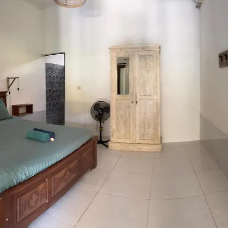 Black Sand Hostel Amed-3